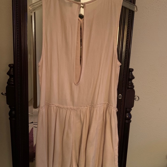Romper - Picture 2 of 3